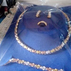 Non-tarnish Fashion Jewelry set